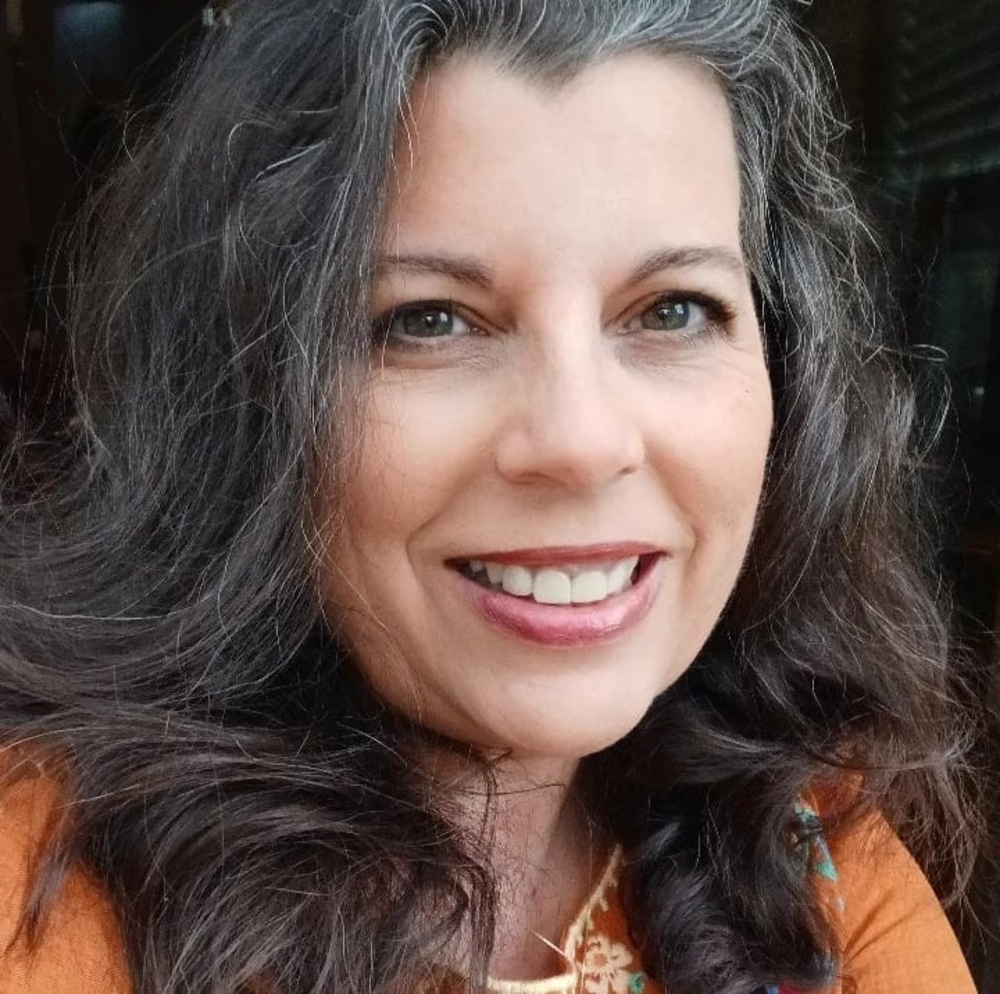 Meet your Posher, Suzanne
